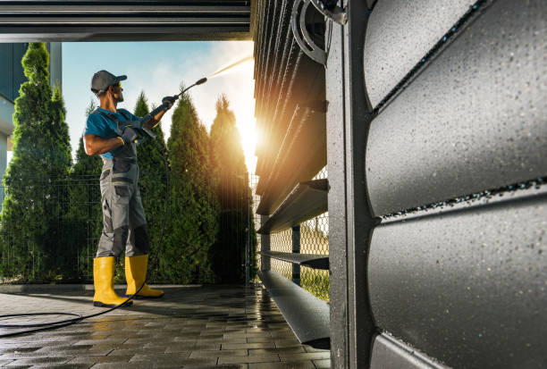 Best Pressure Washing Contractors  in Madras, OR