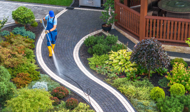 Best Deck Cleaning Services  in Madras, OR